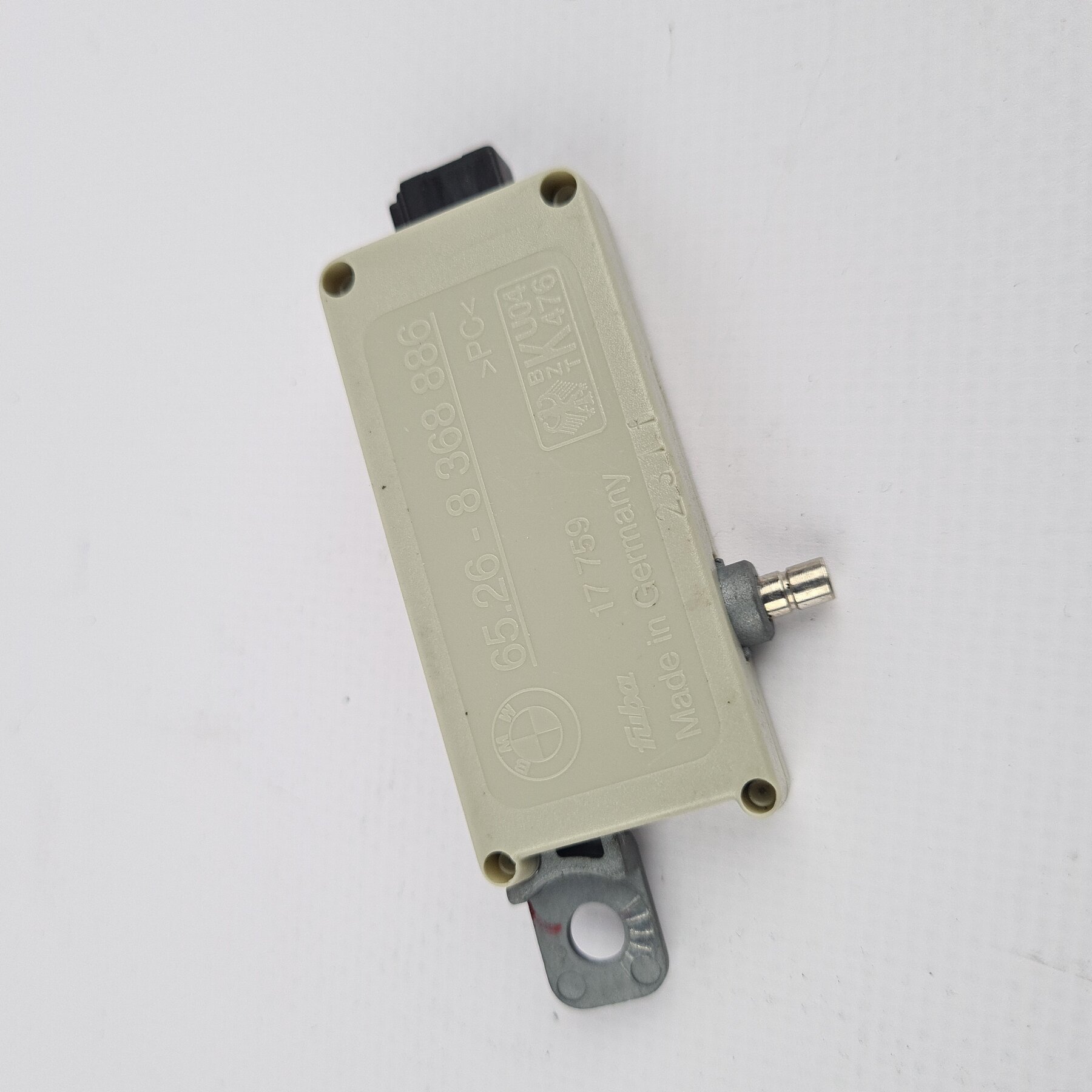 BMW E39 Verstärker 65268368886