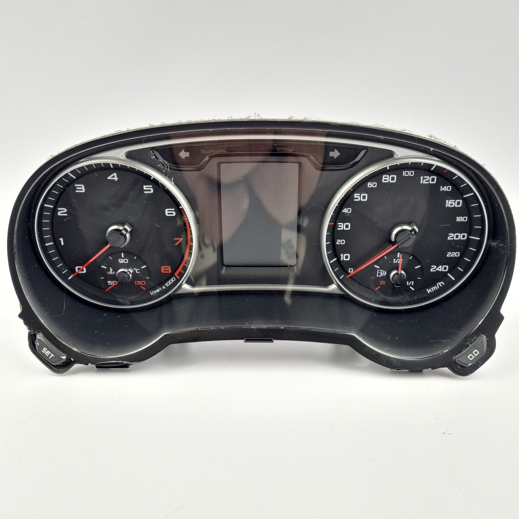 Audi Kombiinstrument / Tacho 8X0920930 — A1